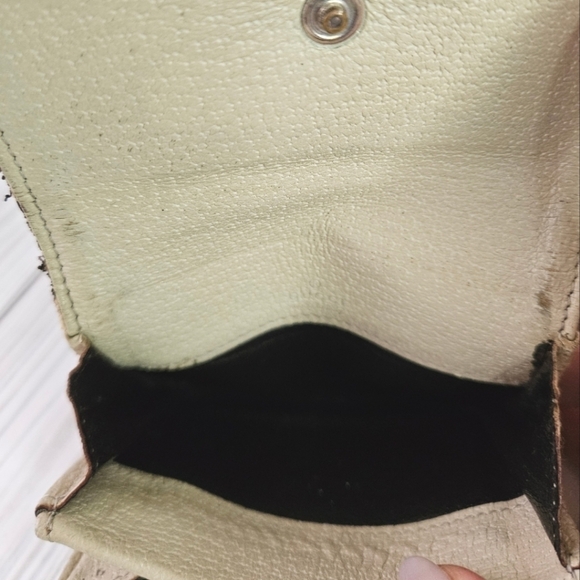 Gucci Vintage GG Monogram Snap Wallet with Coin Pouch in Canvas and Leather - Picture 8 of 10